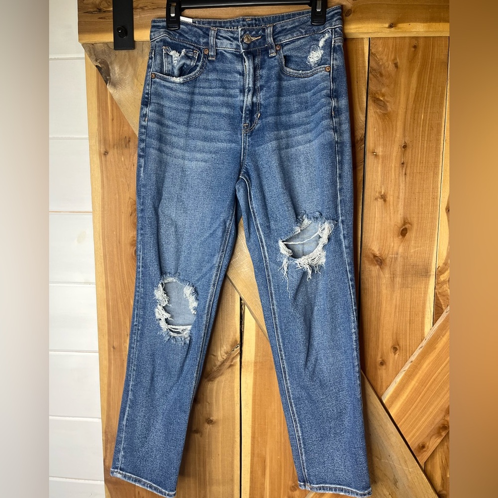American Eagle Mom Straight Jean Size 6